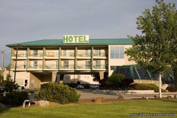 Cedars Inn Wenatchee Exterior photo